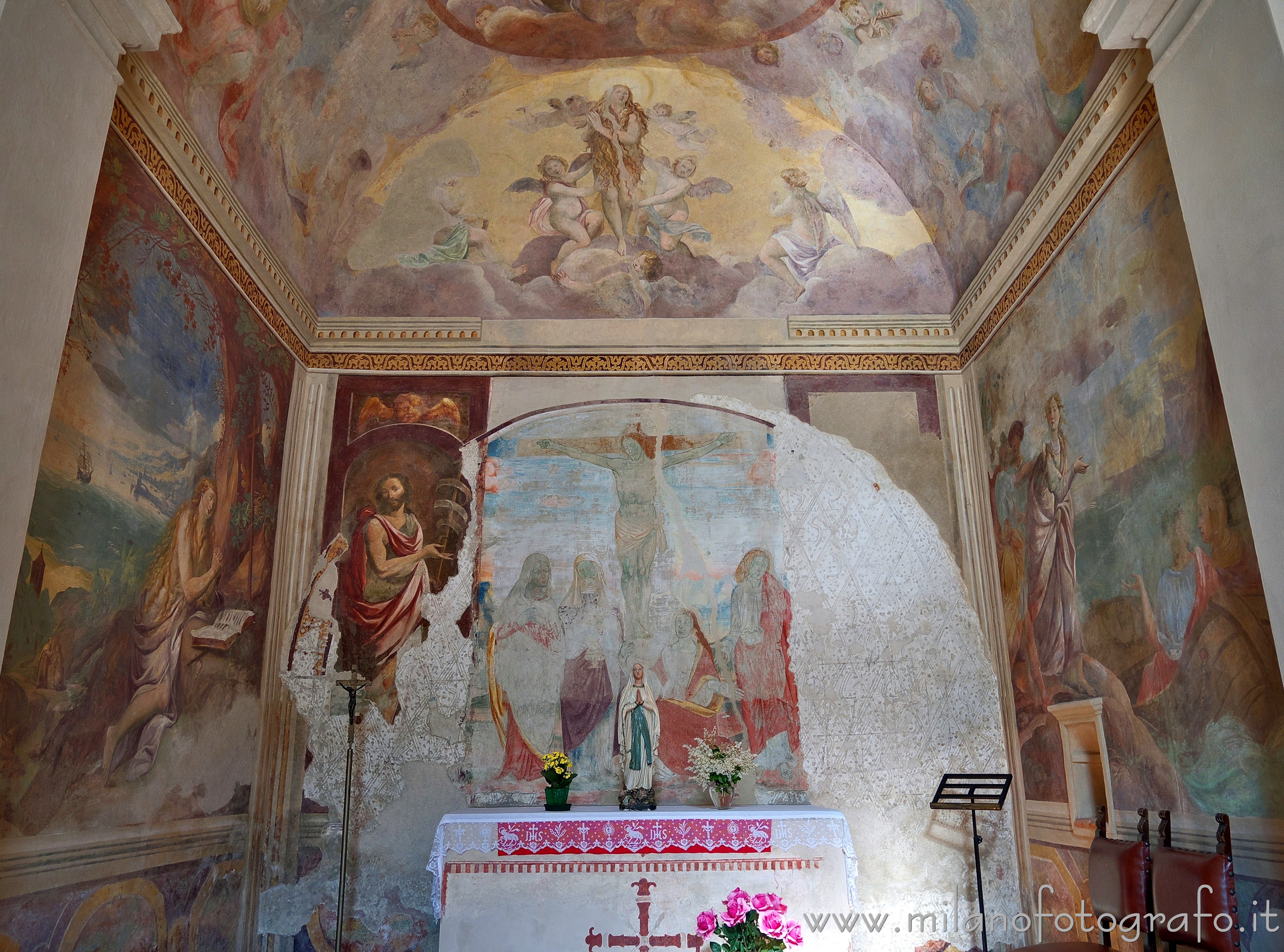 Milano - Presbiterio dell'Oratorio di Santa Maria Maddalena al camposanto